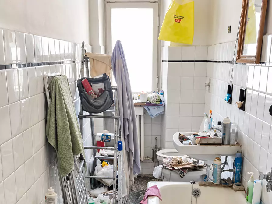 Immagine 2 di Trilocale in vendita  in Via Valentino Carrera 158 bis a Torino
