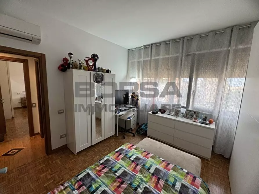 Immagine 29 di Quadrilocale in vendita  in Via Goito a Livorno