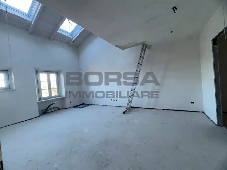 Immagine 1 di Pentalocale in vendita  in Via Ombrosa 8 a Livorno