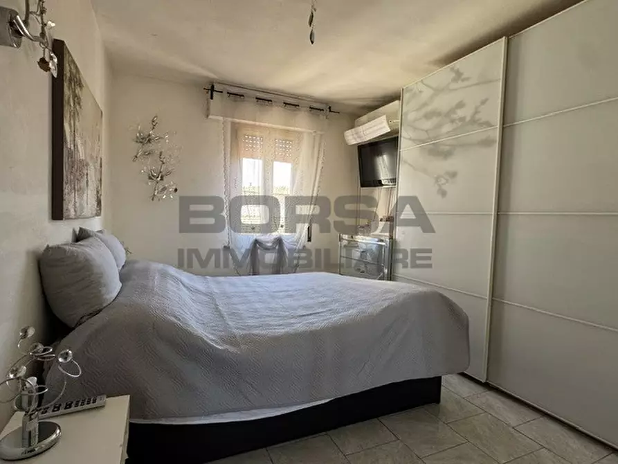 Immagine 11 di Bilocale in vendita  in Via Serristori 4 a Livorno