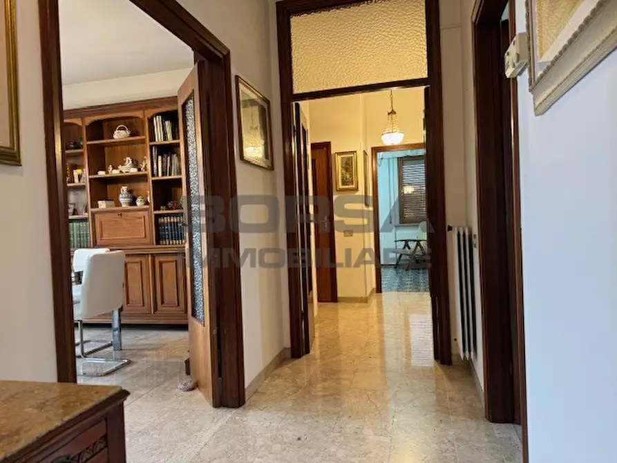 Immagine 9 di Pentalocale in vendita  in Via degli Scarronzoni 5 a Livorno