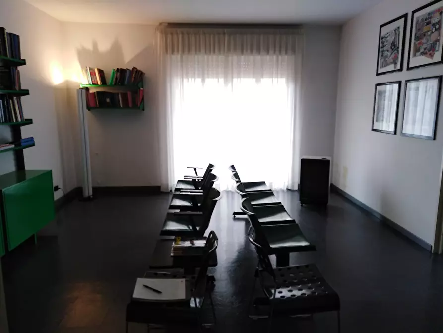 Immagine 3 di Pentalocale in vendita  a Ragusa