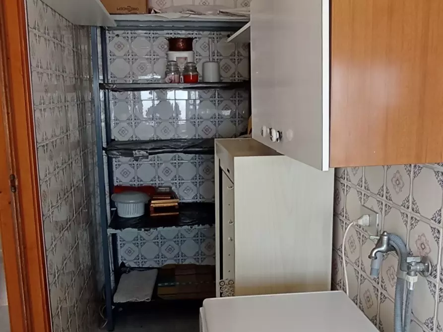 Immagine 10 di Pentalocale in vendita  a Ragusa