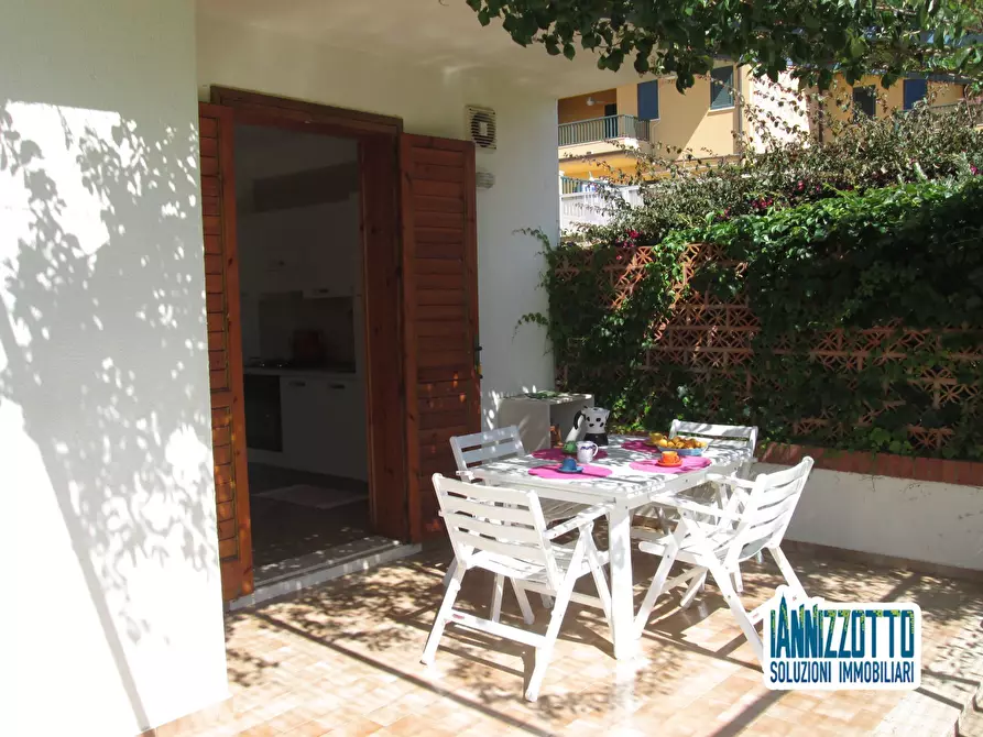 Immagine 16 di Villa in affitto  a Ragusa