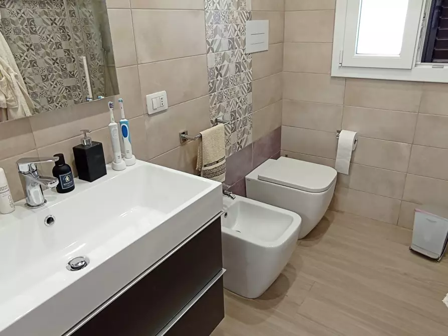 Immagine 14 di Casa indipendente in vendita  a Chiaramonte Gulfi