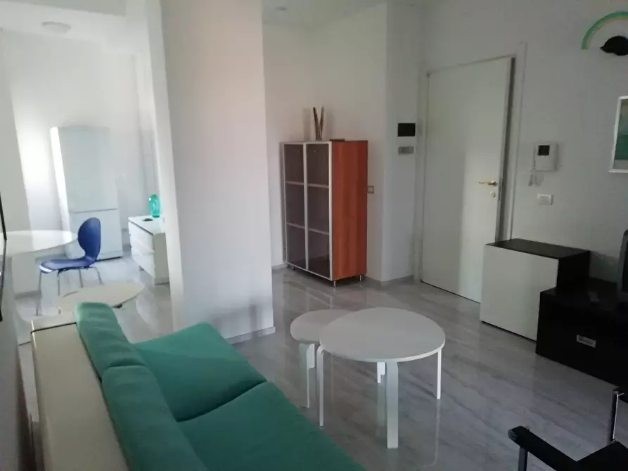 Immagine 7 di Trilocale in affitto  a Ragusa