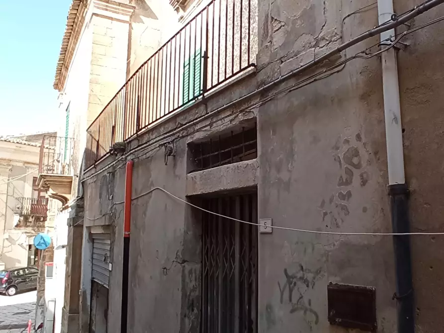 Immagine 32 di Casa indipendente in vendita  a Chiaramonte Gulfi