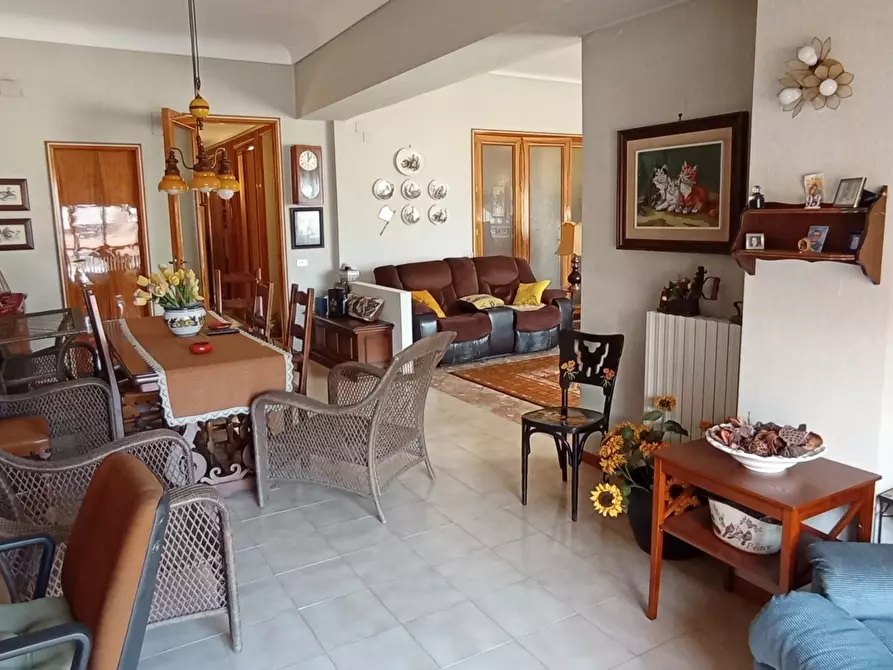 Immagine 4 di Appartamento in affitto  a Ragusa