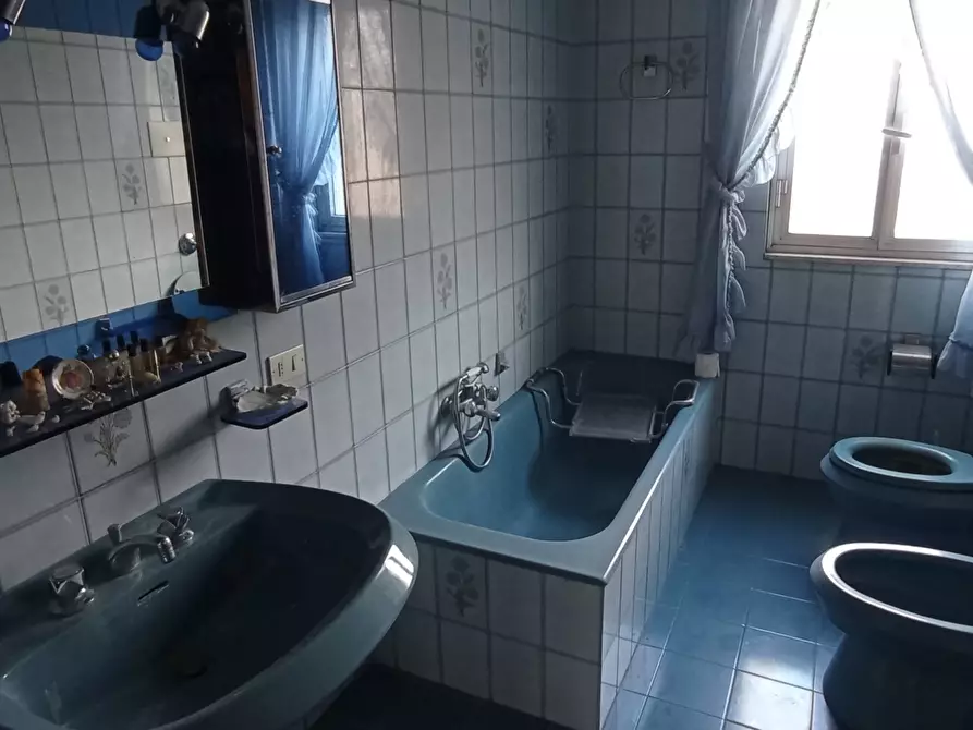 Immagine 15 di Pentalocale in vendita  a Ragusa