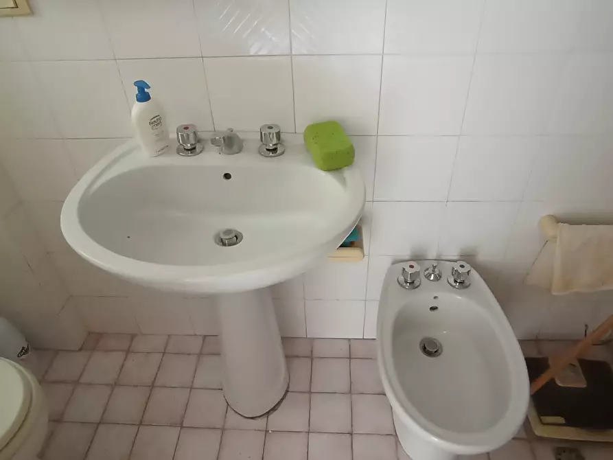 Immagine 7 di Casa indipendente in vendita  a Ragusa