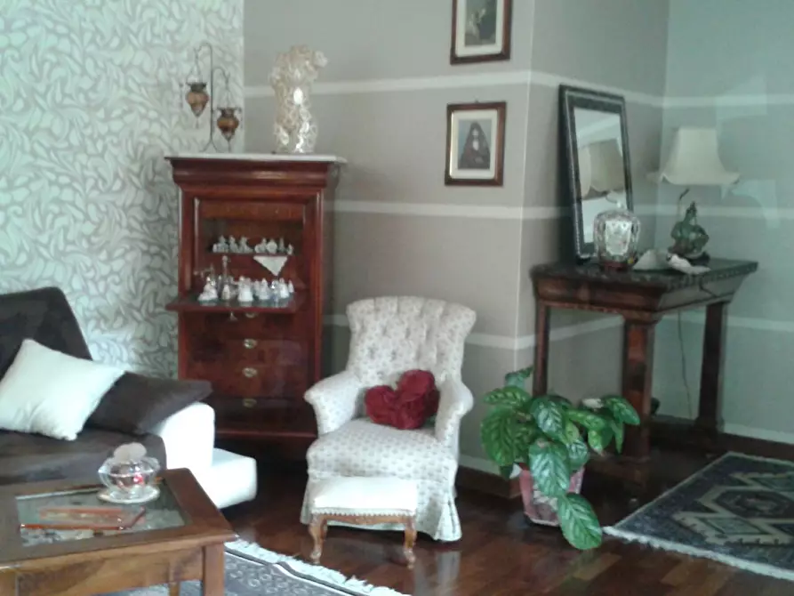 Immagine 7 di Casa indipendente in vendita  a Ragusa