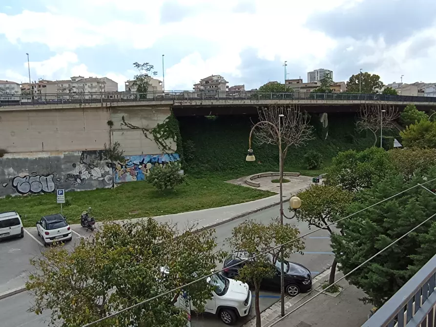 Immagine 20 di Ufficio in vendita  a Ragusa