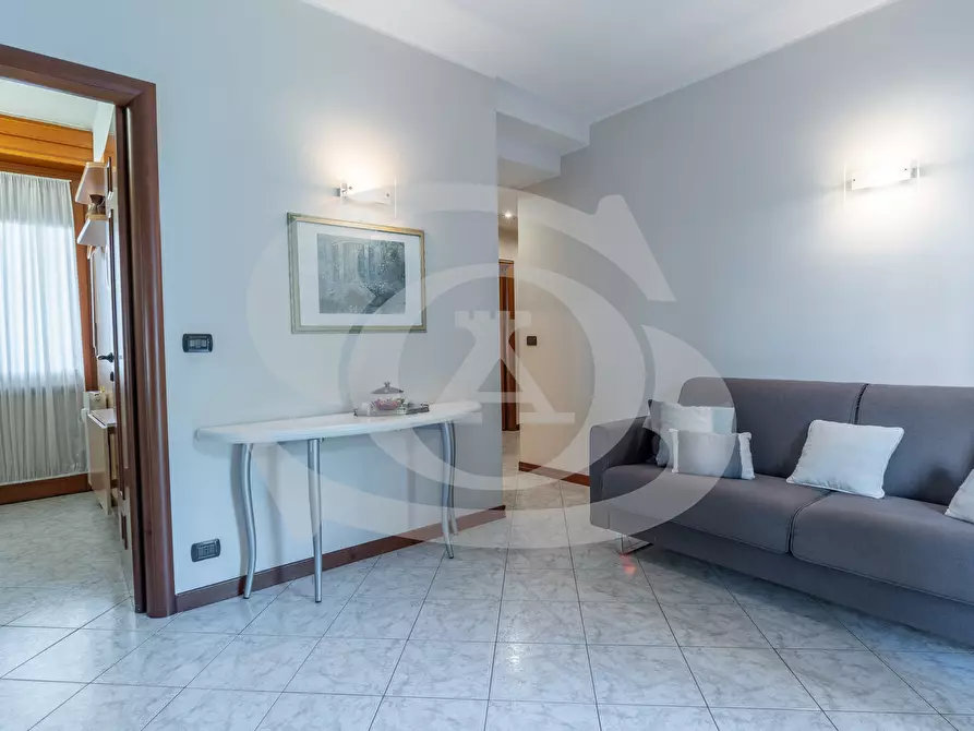 Immagine 16 di Bilocale in vendita  in Via Hope 10 a San Remo