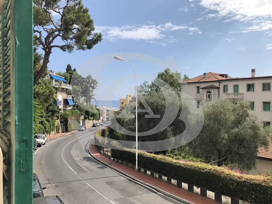 Immagine 25 di Bilocale in affitto  in Via Cavour 36 a Ospedaletti