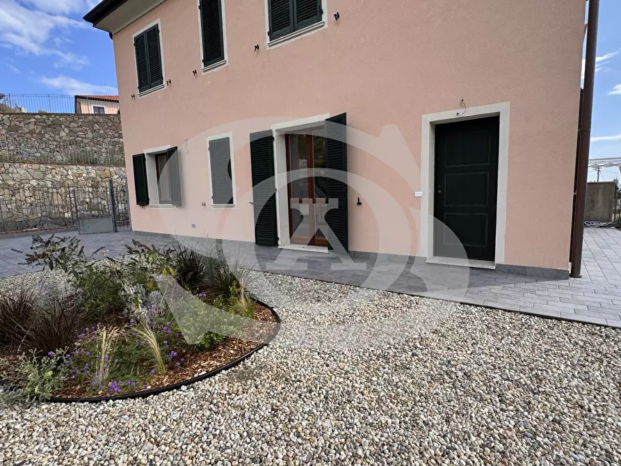 Immagine 26 di Quadrilocale in vendita  in Via degli Anemoni s.n.c. a Ospedaletti