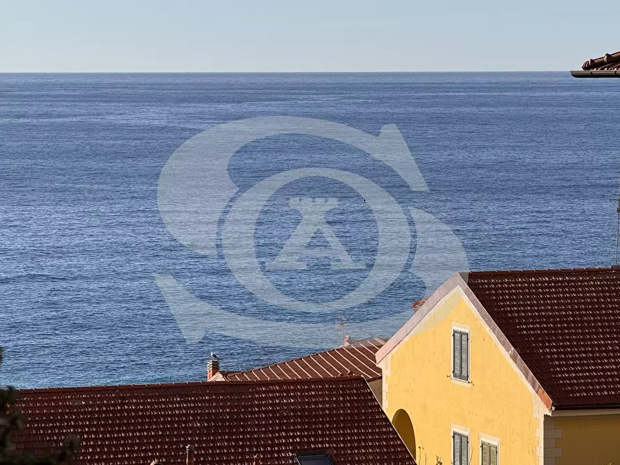 Immagine 19 di Trilocale in vendita  in Corso Regina Margherita 39 a Ospedaletti