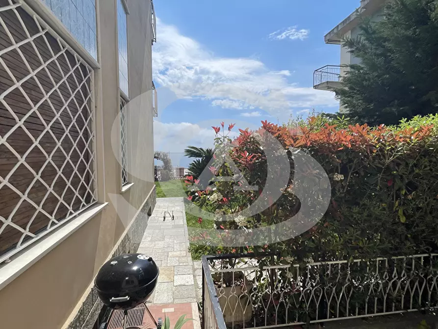 Immagine 26 di Trilocale in vendita  in Via degli Ulivi 5 a Ospedaletti