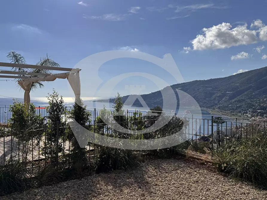 Immagine 1 di Bilocale in vendita  in Via degli Anemoni s.n.c. a Ospedaletti