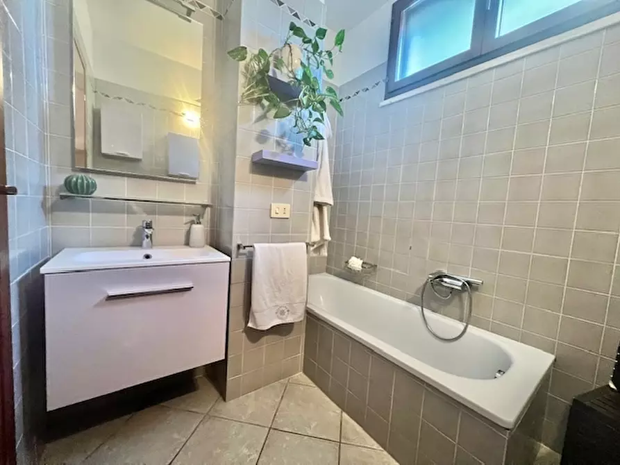 Immagine 26 di Trilocale in vendita  a Cesena