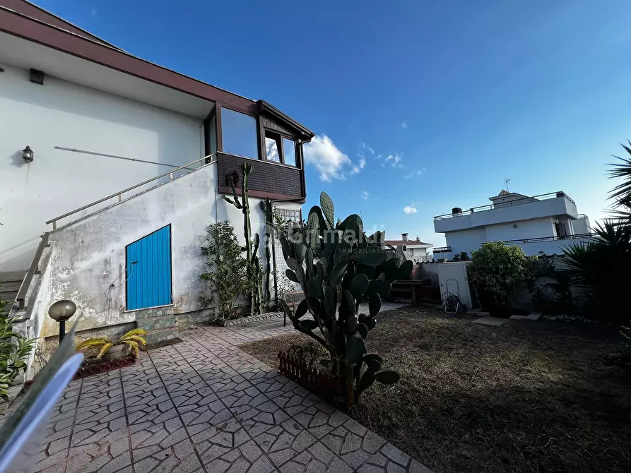 Immagine 13 di Trilocale in vendita  in VIALE ROMA 28 a Anzio