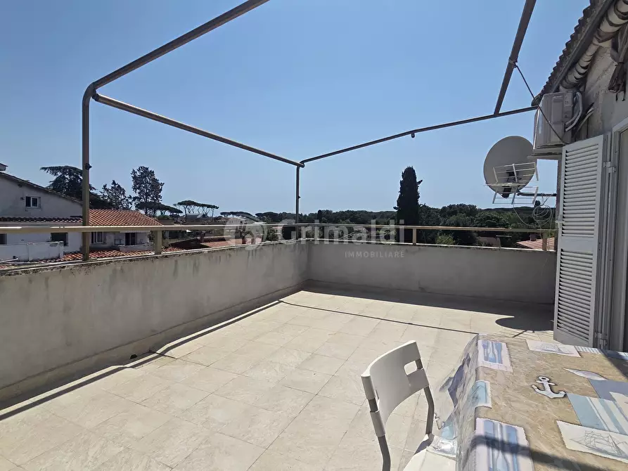 Immagine 2 di Trilocale in vendita  in Via della Lottizzazione 8A a Anzio