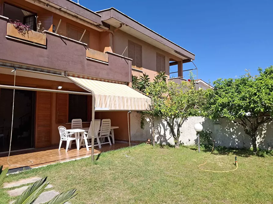 Immagine 13 di Casa indipendente in affitto  in Via degli Olivi 33 a Anzio
