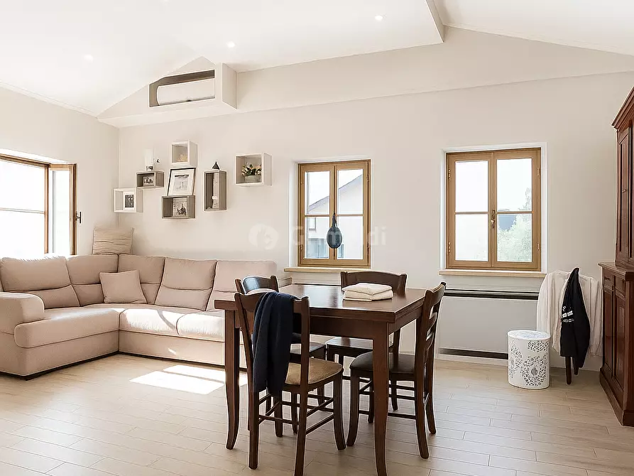 Immagine 12 di Villa in vendita  in Via Sperlonga 18 a Nettuno