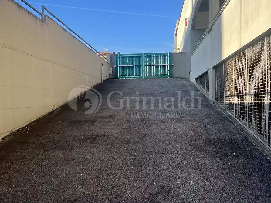 Immagine 5 di Garage in affitto  in Via Trieste a Nettuno