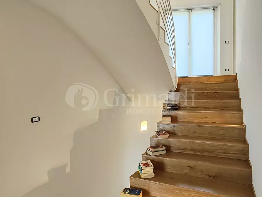 Immagine 35 di Villa in vendita  a Anzio