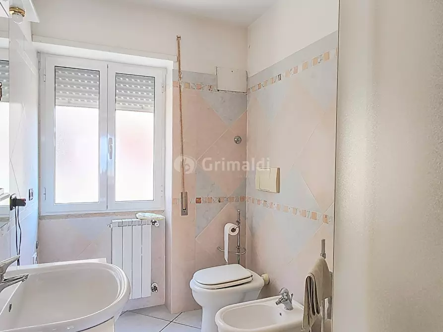 Immagine 18 di Trilocale in vendita  in Viale Giacomo Matteotti 153 a Nettuno