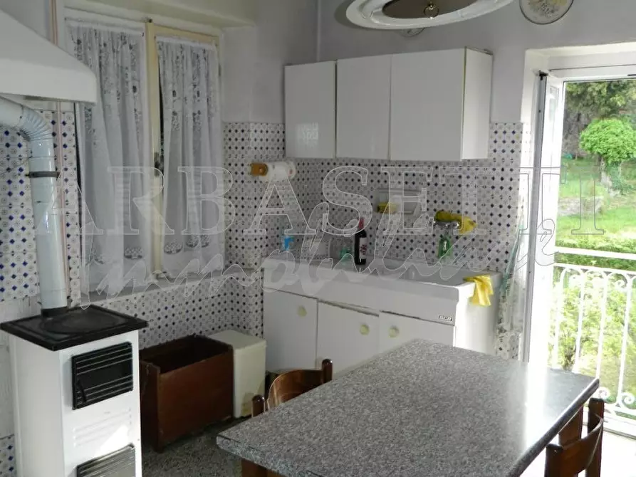 Immagine 3 di Porzione di casa in vendita  in Via Gianelli 72 a Carro