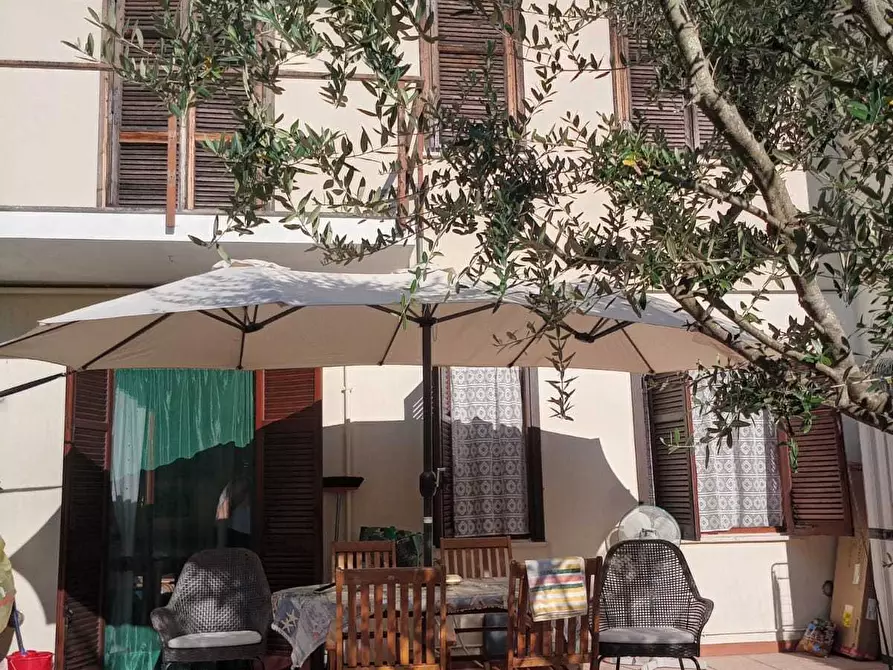 Immagine 12 di Bilocale in vendita  in Via Italia 14 a Carro