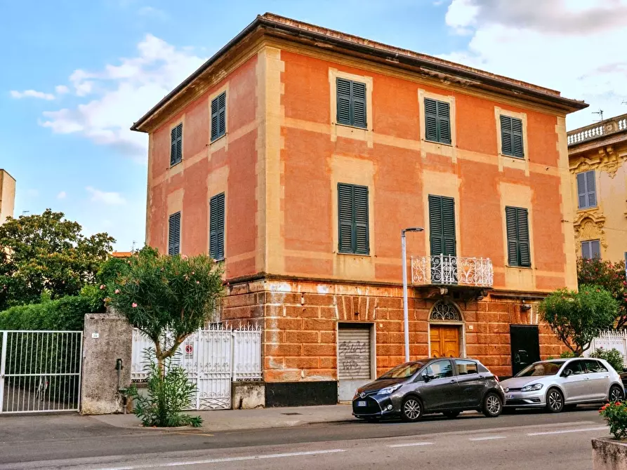 Immagine 1 di Villa in vendita  in Viale XX Settembre a Sestri Levante