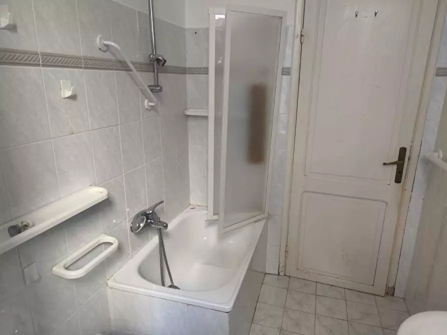 Immagine 7 di Appartamento in vendita  in Via Olive di Stanghe 36 a Sestri Levante