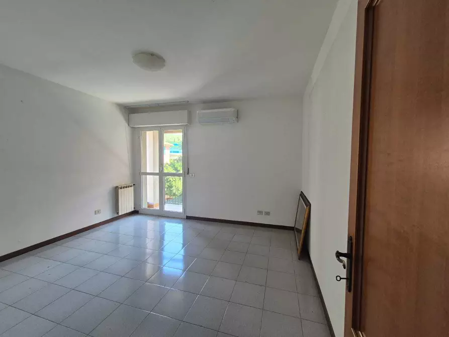Immagine 8 di Bilocale in vendita  in Via Bruno Primi 12 a Sestri Levante