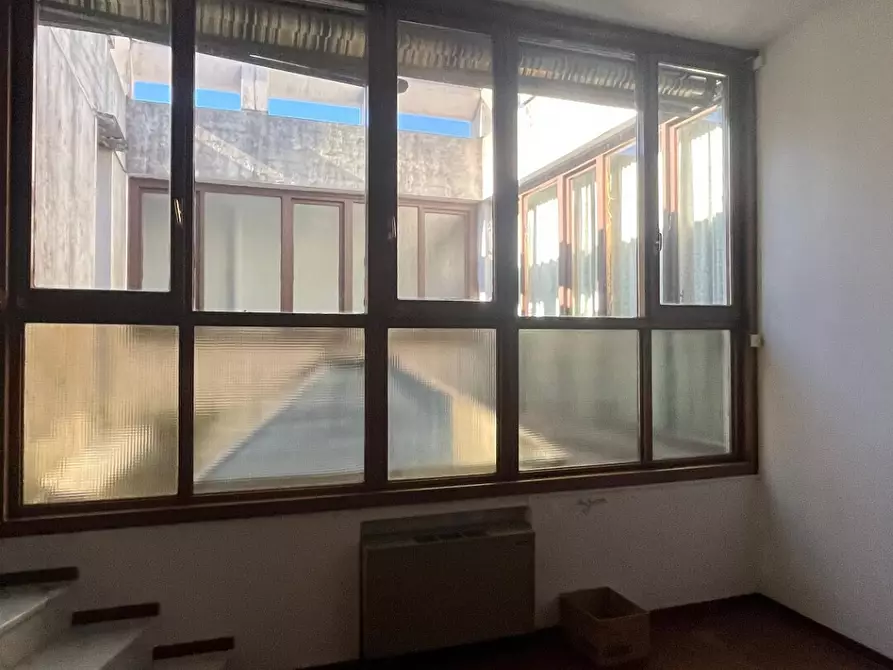 Immagine 13 di Palazzo in vendita  in Via Miramare 43 a Leivi