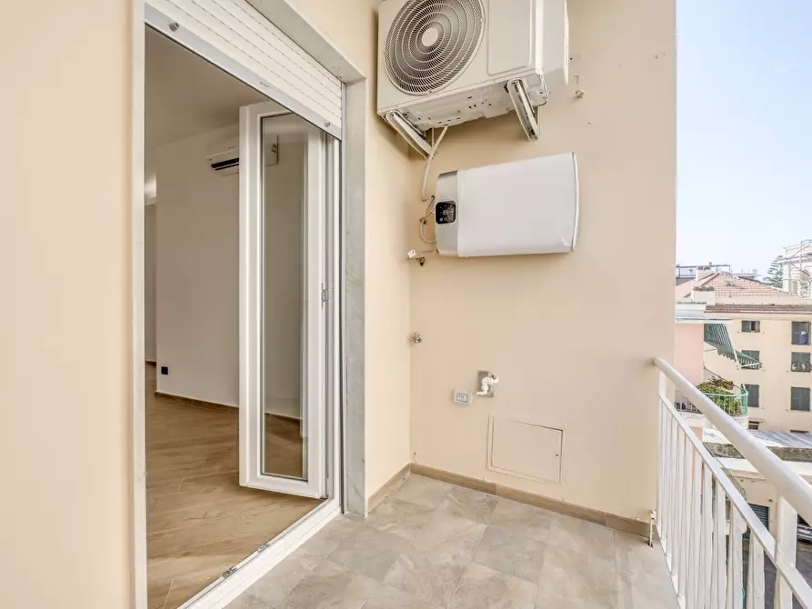 Immagine 11 di Trilocale in vendita  in Via Privata Pavia 60 a Sestri Levante