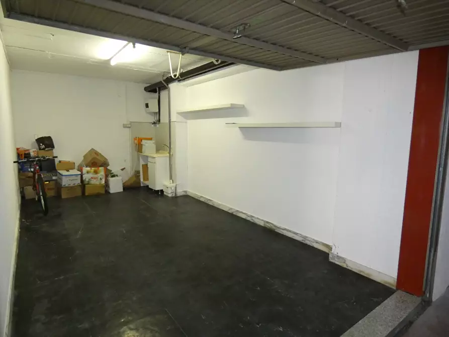 Immagine 4 di Magazzino in vendita  in Via Olanda 28 a Sestri Levante