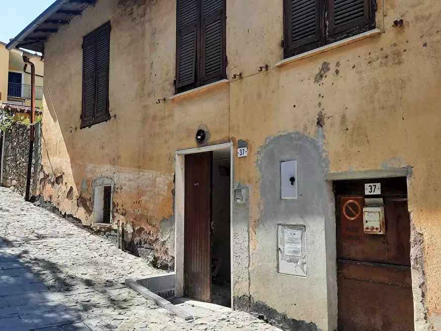 Immagine 3 di Porzione di casa in vendita  in Via Pontano 37 a Castiglione Chiavarese