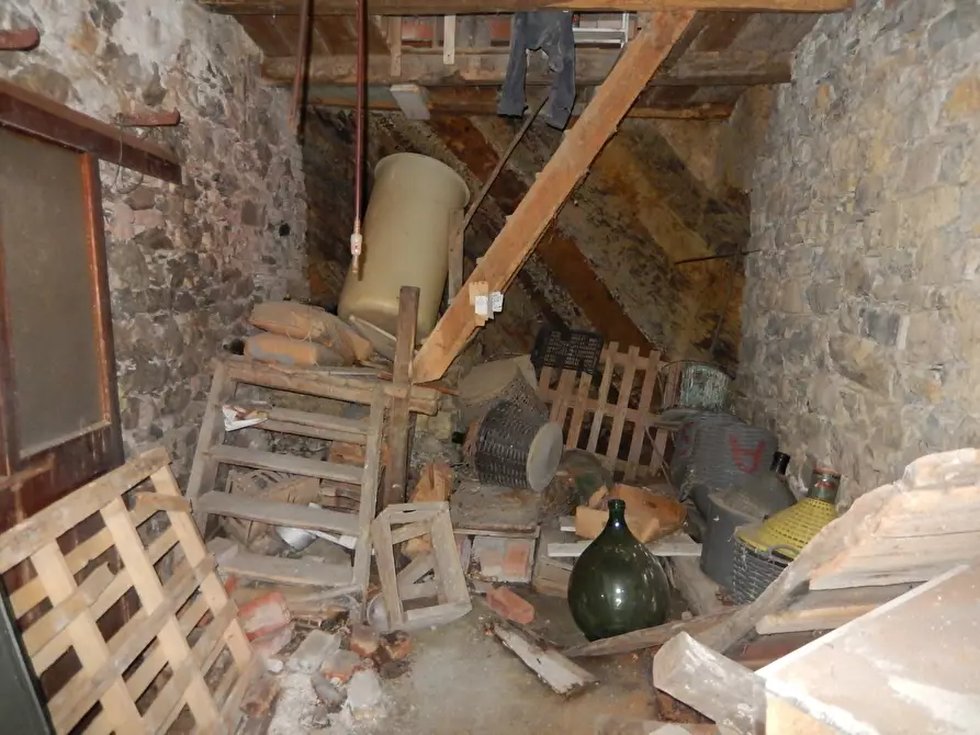 Immagine 4 di Trilocale in vendita  in Via Veleura 11 a Castiglione Chiavarese