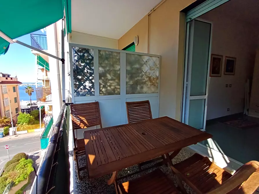 Immagine 13 di Trilocale in vendita  in Via Novara 2 a Sestri Levante