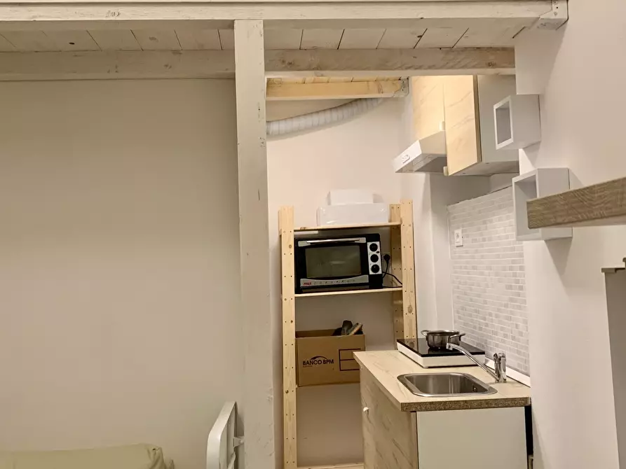 Immagine 2 di Casa indipendente in vendita  in Viale Mameli a Livorno
