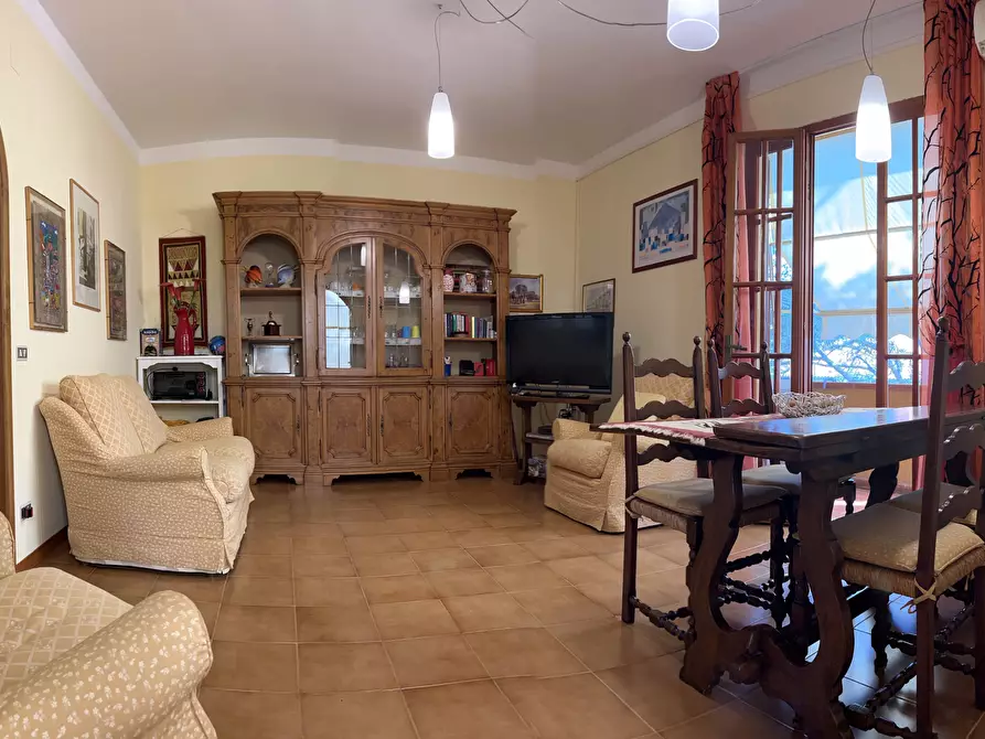 Immagine 28 di Trilocale in vendita  a Rosignano Marittimo