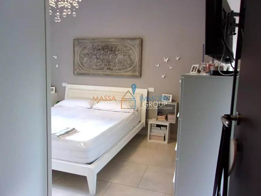 Immagine 10 di Pentalocale in vendita  in via rinchiostra a Massa