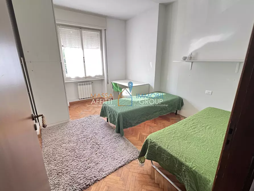 Immagine 28 di Quadrilocale in vendita  in Viale puccini 6 a Massa