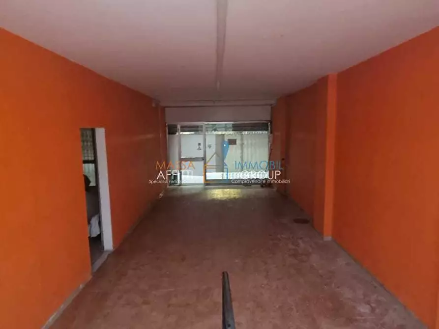 Immagine 7 di Locale commerciale in affitto  in Via Plebiscito 8/A a Carrara