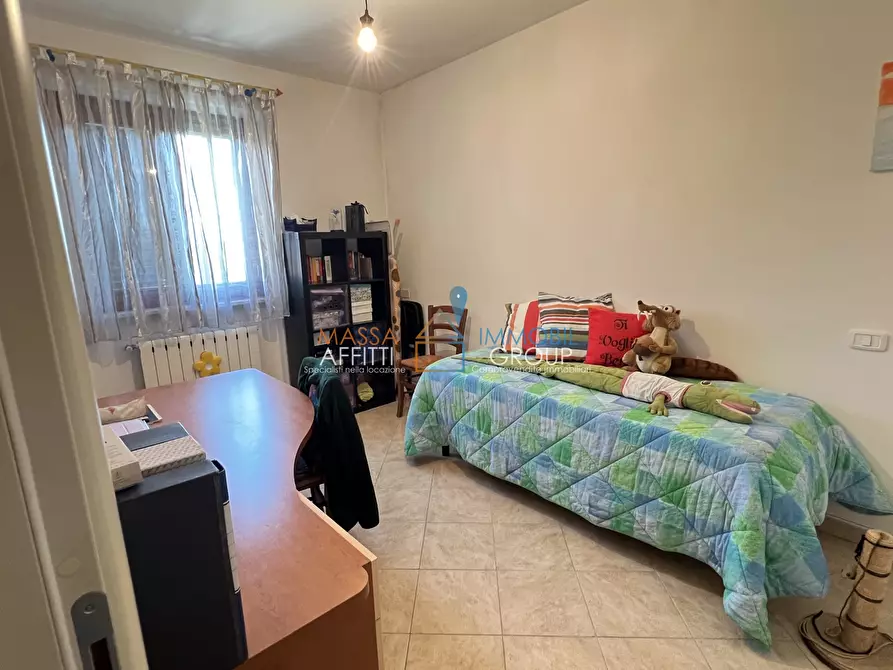 Immagine 25 di Pentalocale in vendita  in Via Flavio Torello Baracchini 29 a Massa