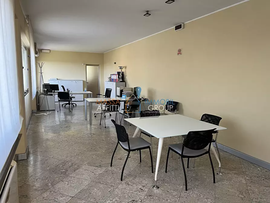 Immagine 24 di Attività artigianale in affitto  in Via Piedimonte 7 a Montignoso