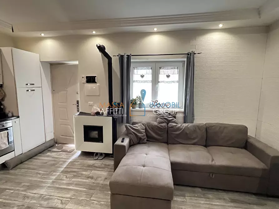 Immagine 8 di Casa indipendente in vendita  in Via della Gora 88 a Massa