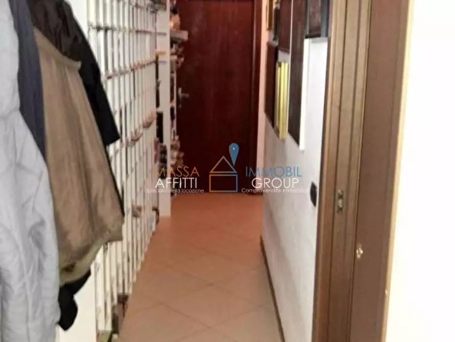 Immagine 2 di Pentalocale in vendita  in Via Europa 13 a Massa